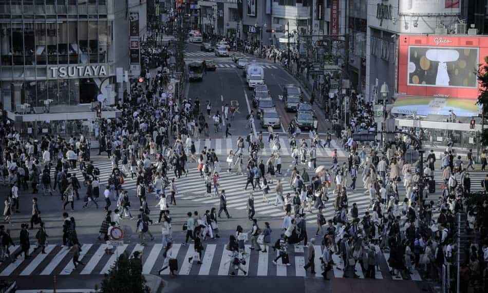 A crowed crossing in Tokyo