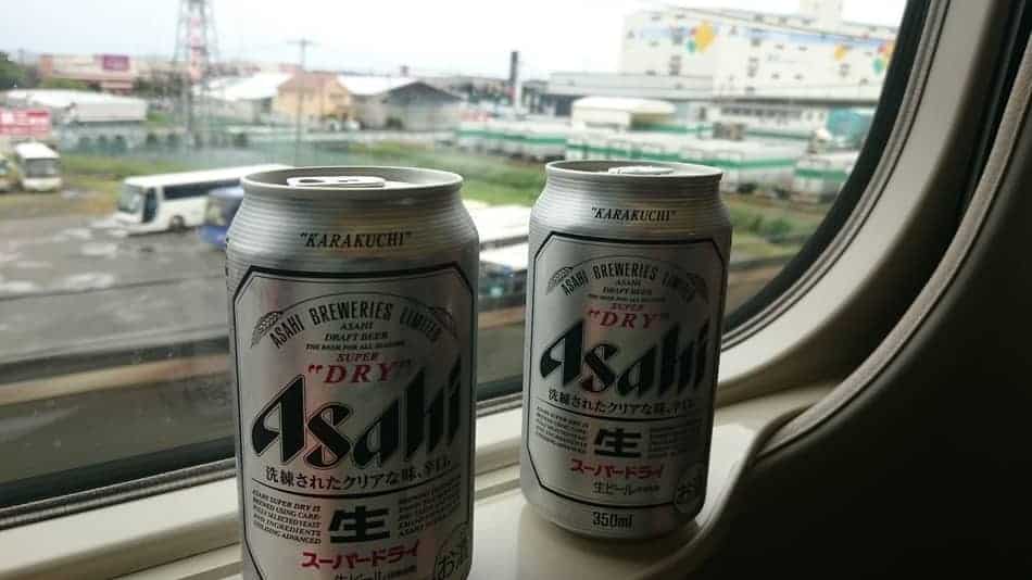 Two cans of beer on Shinkansen from Tokyo to Kyoto